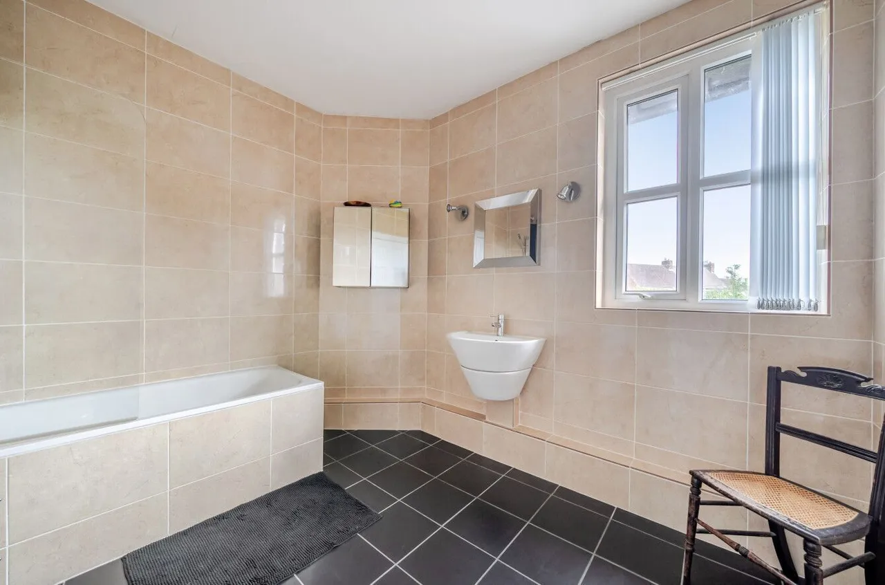 Upper Marsh Road, Warminster, BA12, photo 13