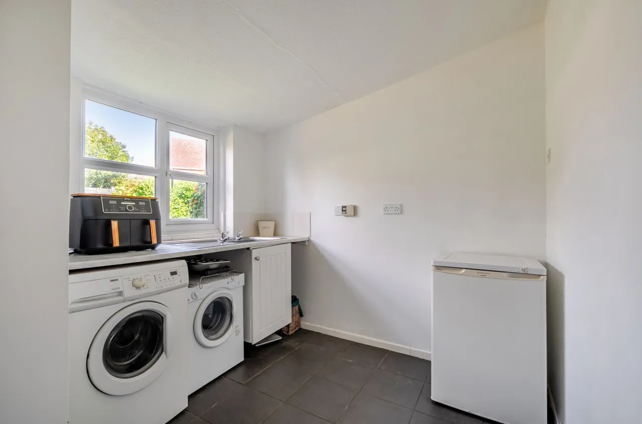 Upper Marsh Road, Warminster, BA12, photo 11