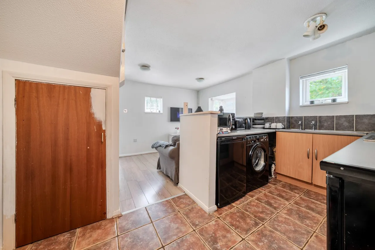 Globe Pond Road, Canada Water, London, SE16, photo 10