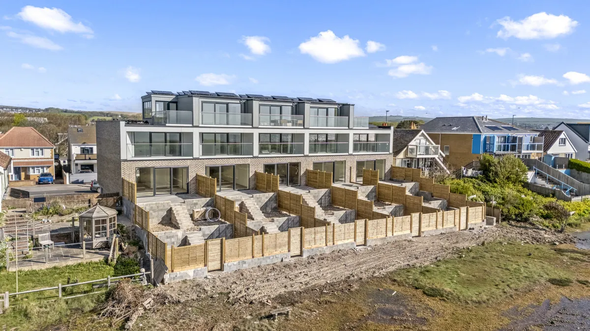 4 bed property for sale, Brighton Road, Lancing, BN15