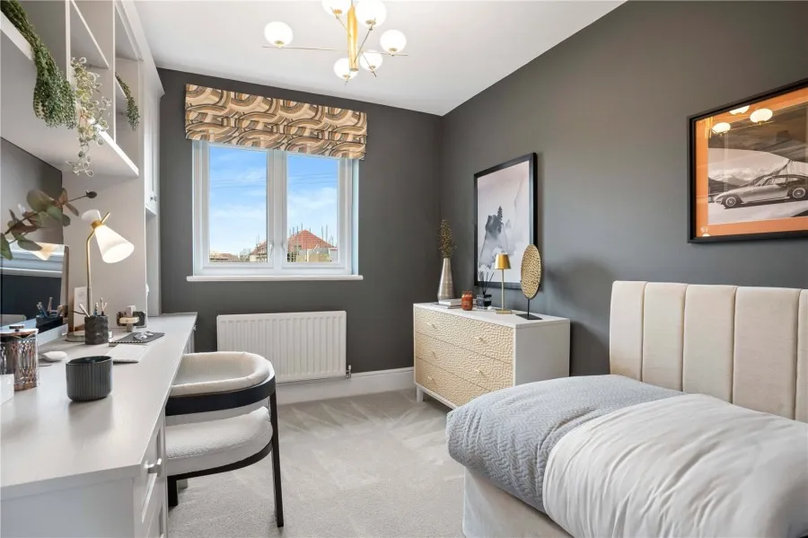 with 3 bedrooms in Radwinter Road, Saffron Walden, CB10, photo 14