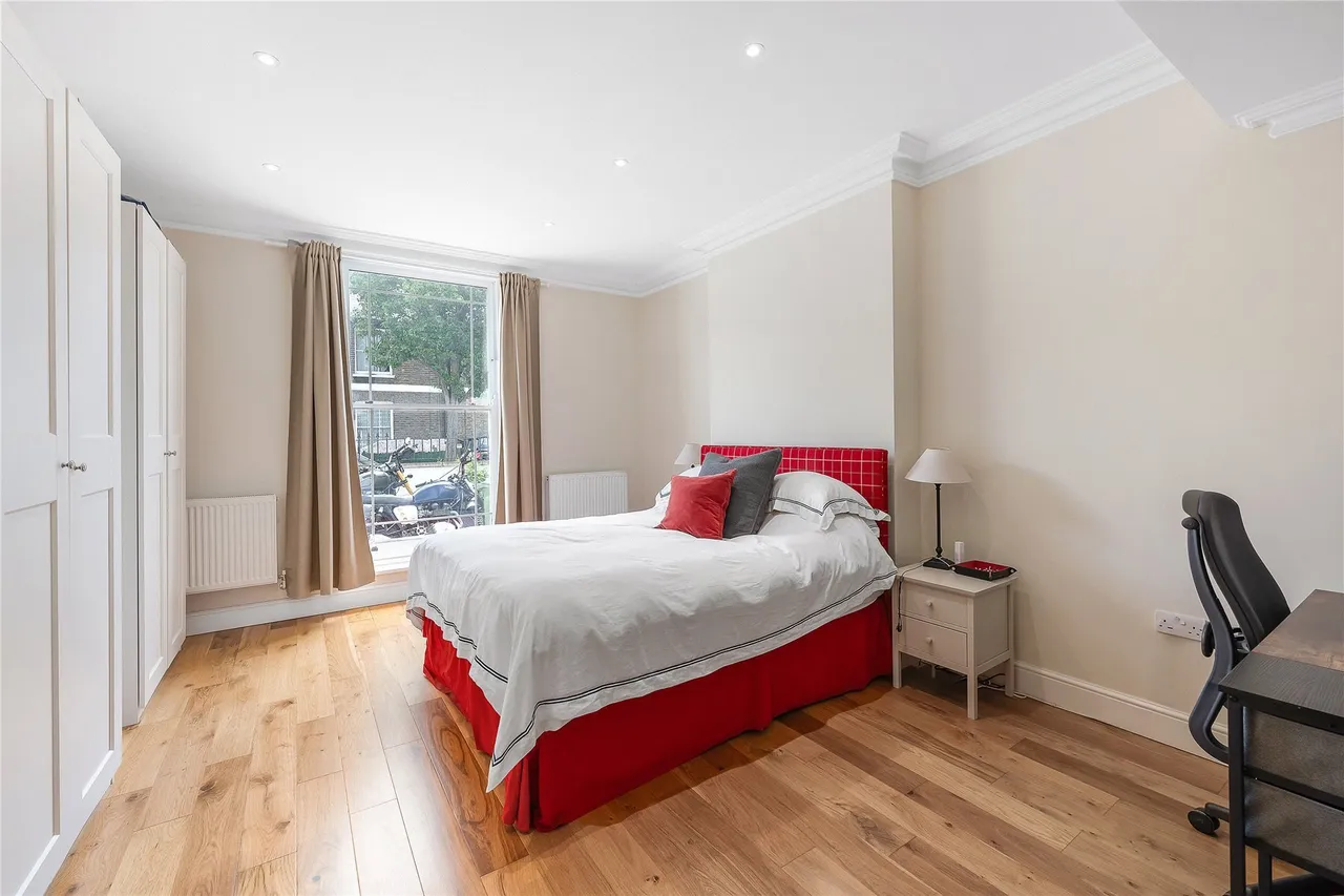2 bed flat for sale — Haldane Road, London, SW6