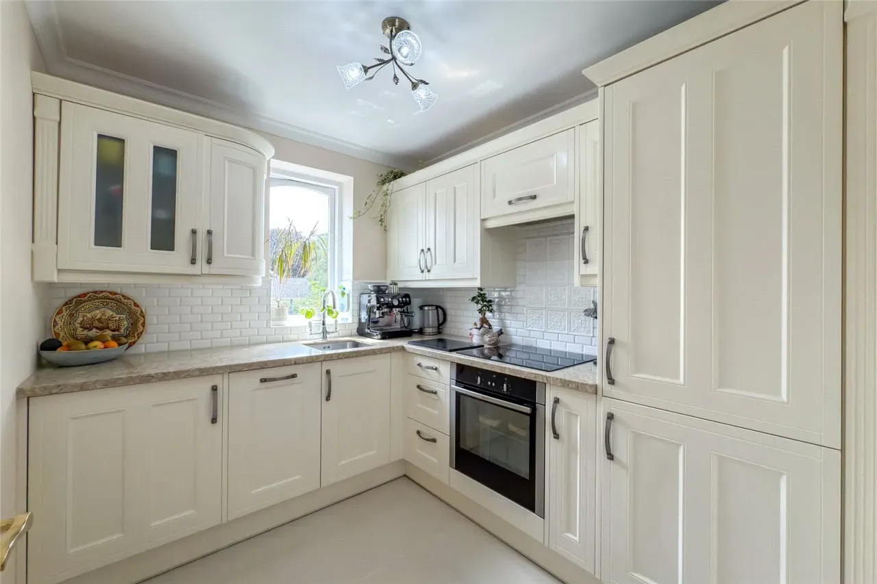 Ridgmont Road, St. Albans, Hertfordshire, AL1 3AG, photo 2
