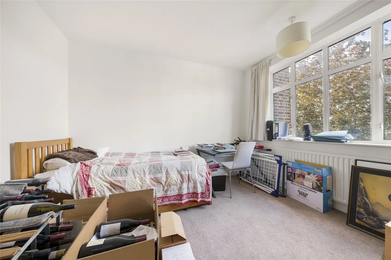 The Crescent, Surbiton, KT6, photo 10