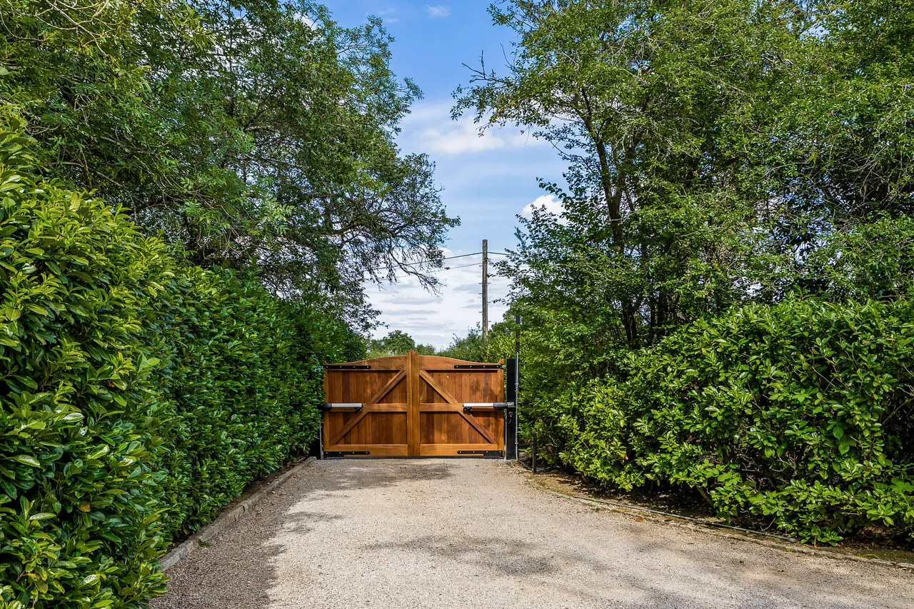 Shellwood Road, Reigate, Surrey, photo 2