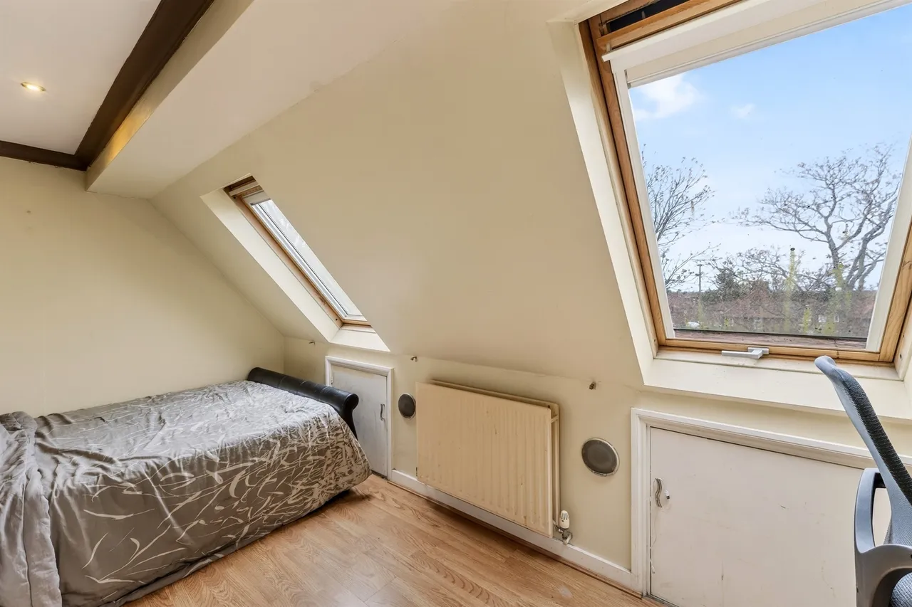 Bishopsford Road, Morden, SM4, photo 15