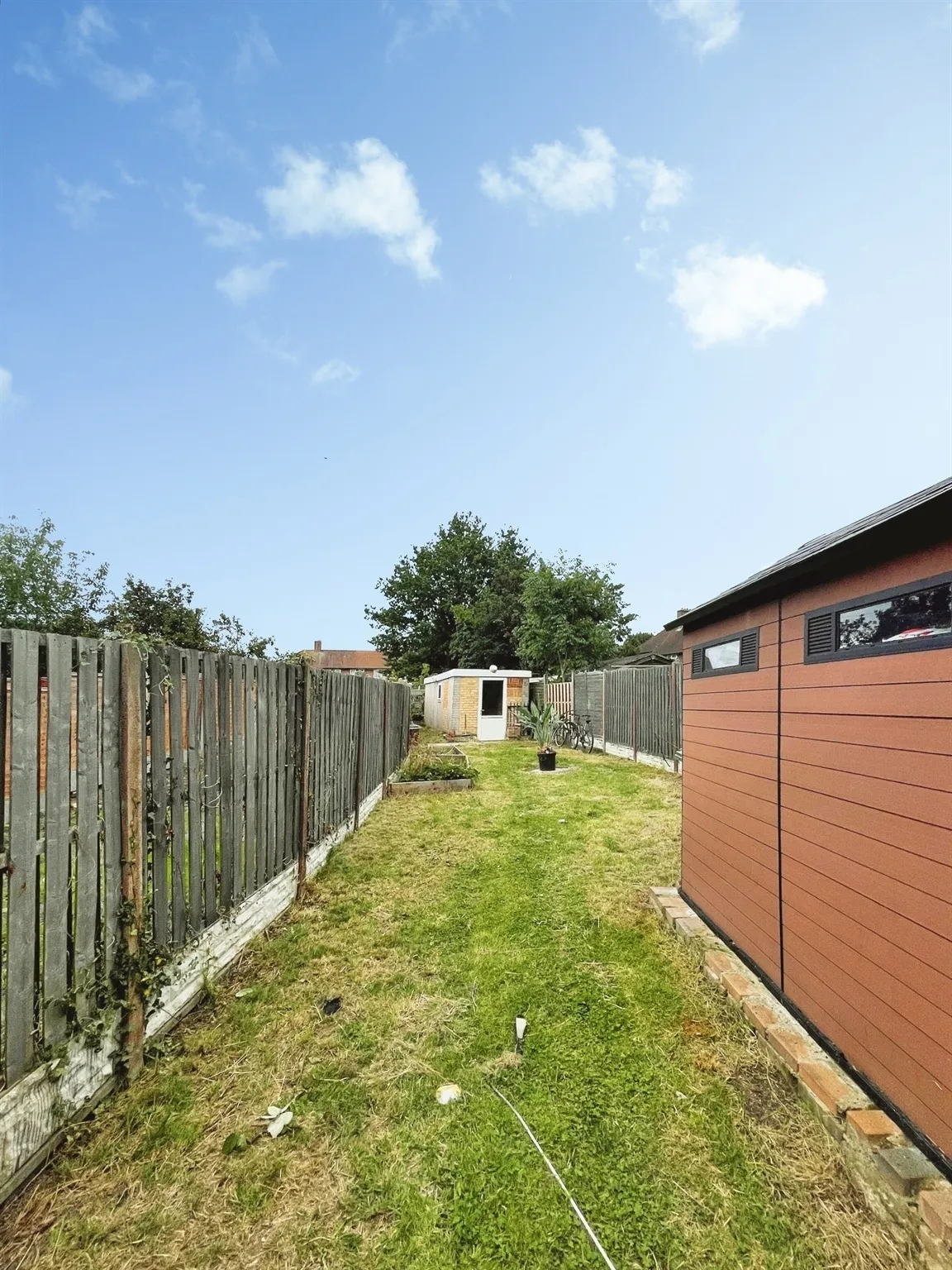 Bishopsford Road, Morden, SM4, photo 17