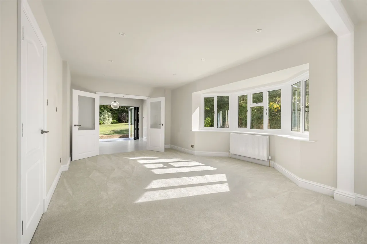 Chalk Lane, East Horsley, KT24, photo 3