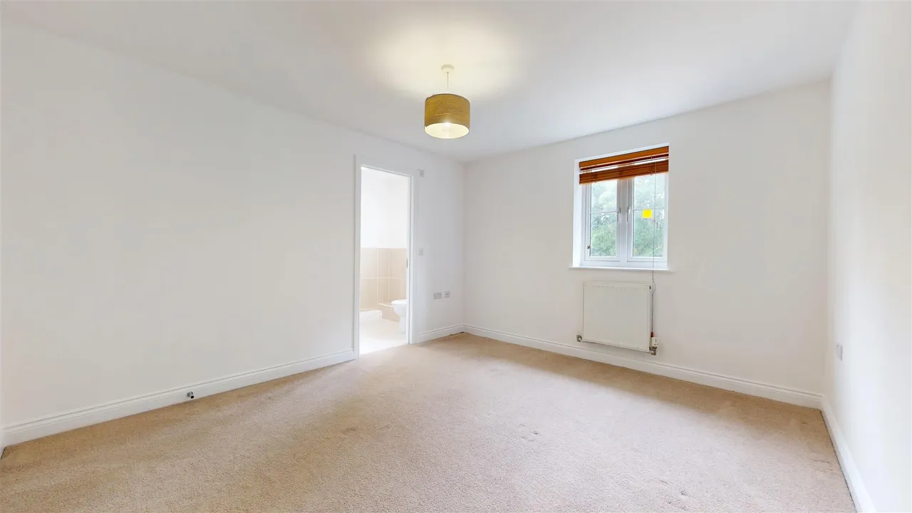 Green Farm Road, Newport Pagnell, photo 7