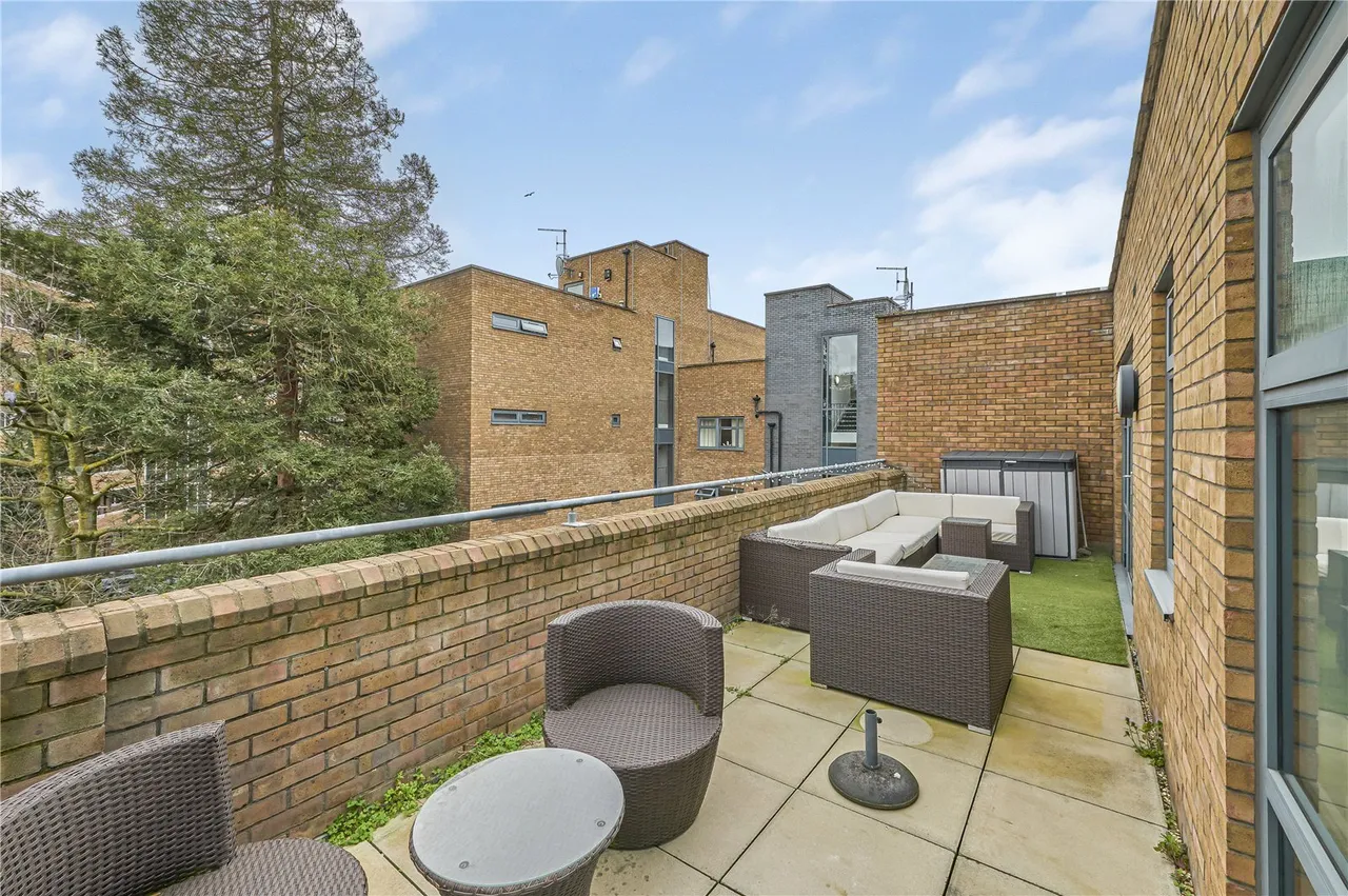 Oldridge Road, London, SW12, photo 11