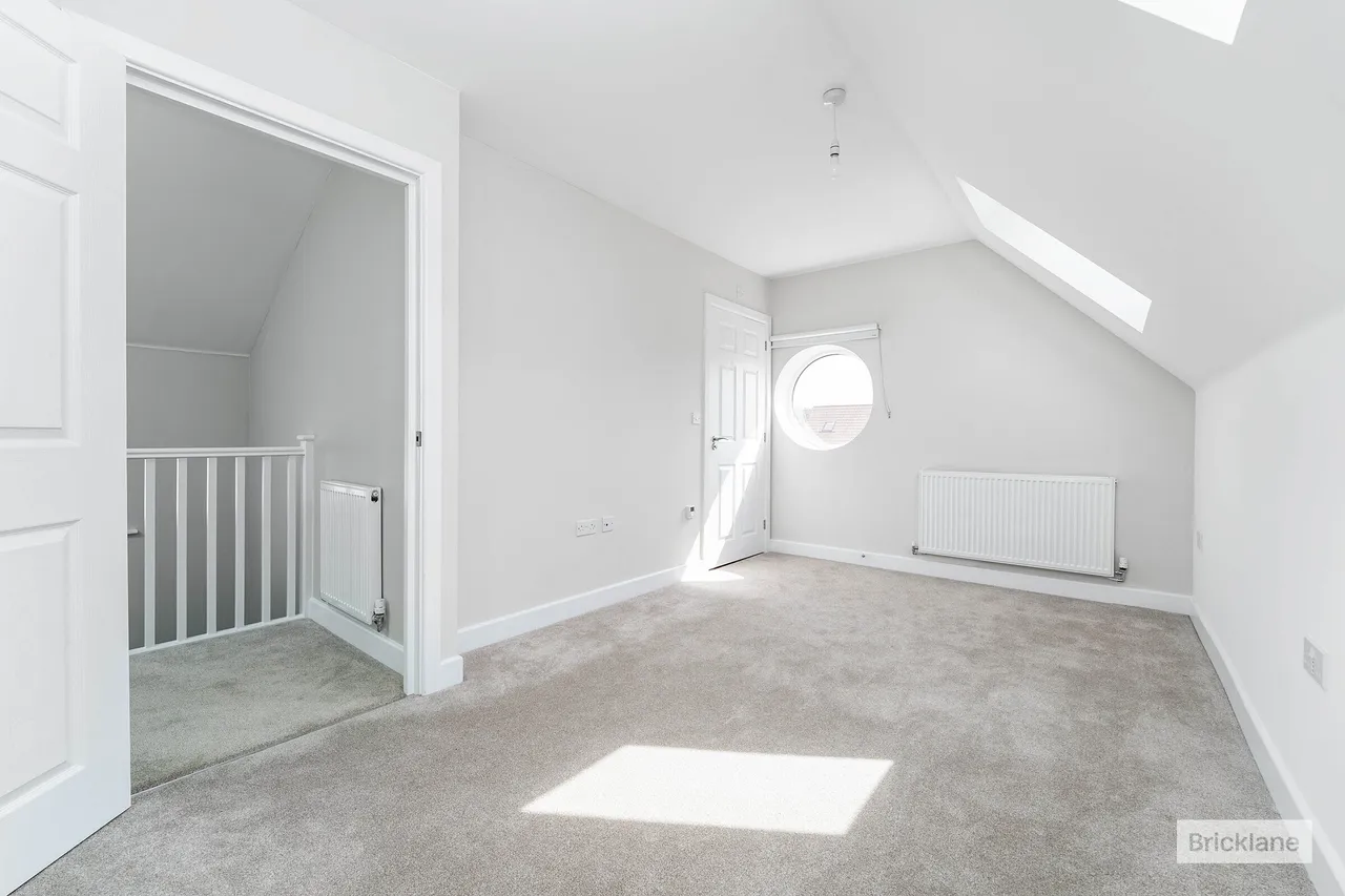 Osprey Place, March, PE15, photo 5