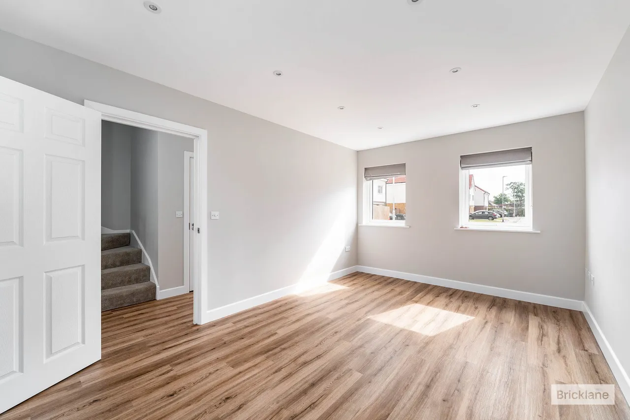 Osprey Place, March, PE15, photo 3