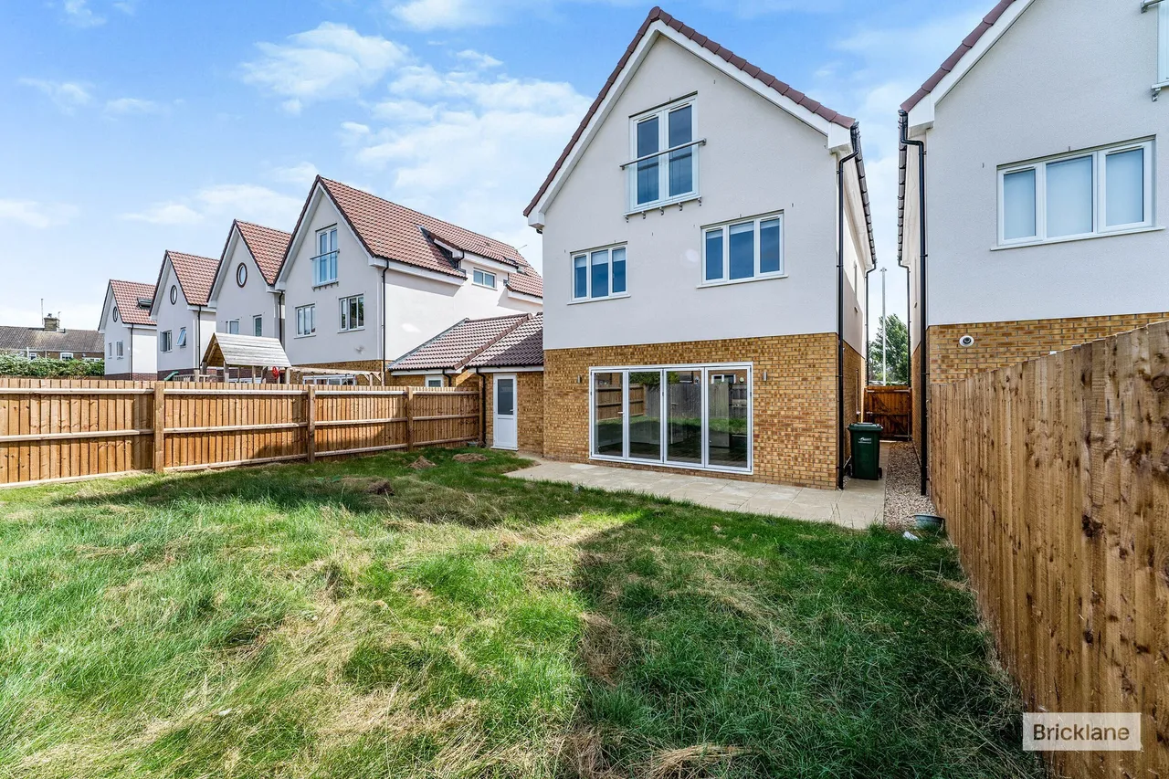 Osprey Place, March, PE15, photo 7