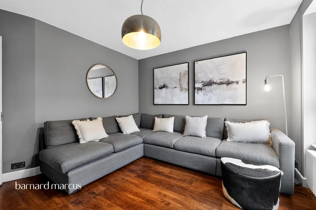 Charing Cross Road, London, WC2H, photo 12