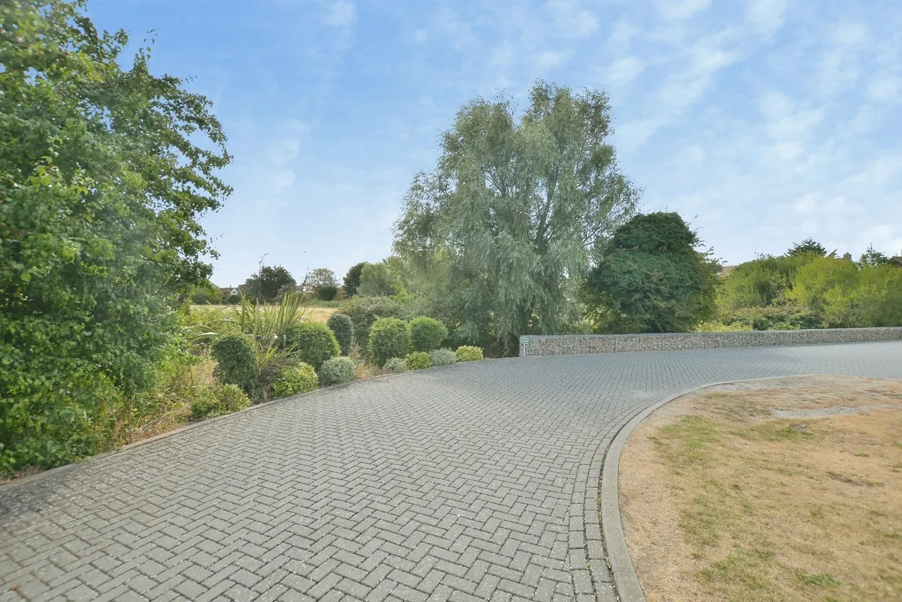 Longshore Grove, New Romney, Kent, TN28, photo 16