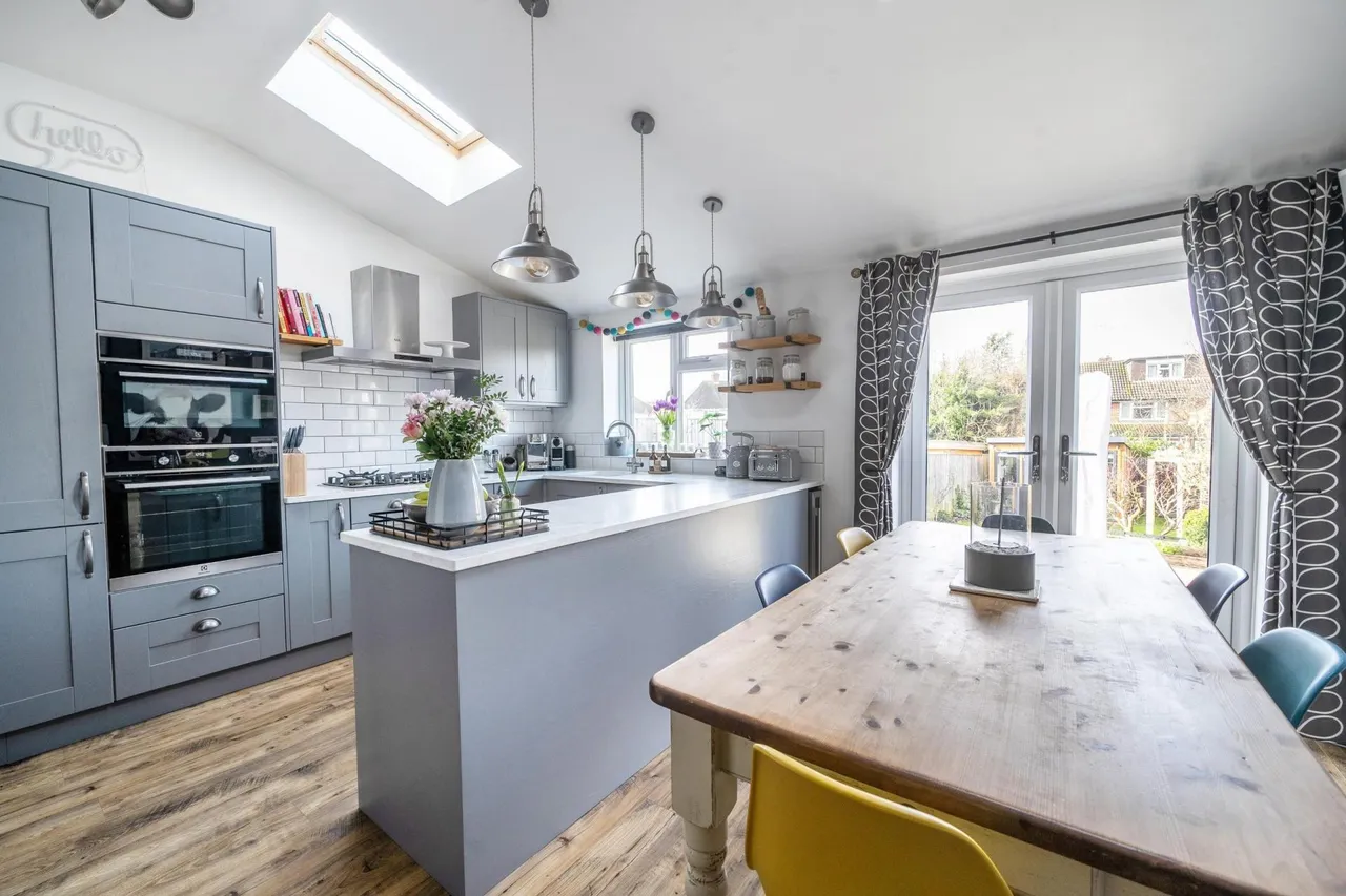 Bramblys Drive, Basingstoke, RG21, photo 2