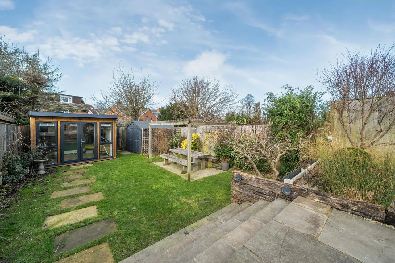 Bramblys Drive, Basingstoke, RG21, photo 11