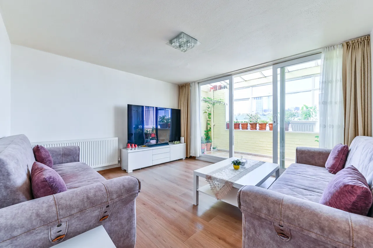 148 Tiverton Road, London, photo 11