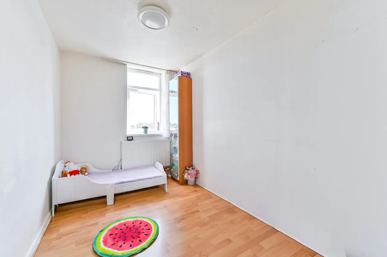 148 Tiverton Road, London, photo 3