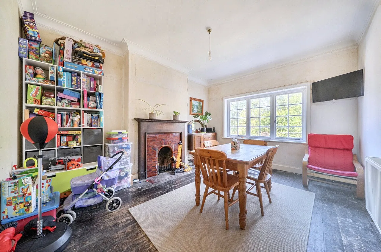 Broadway, Llandrindod Wells, Powys, LD1 5HT, photo 5