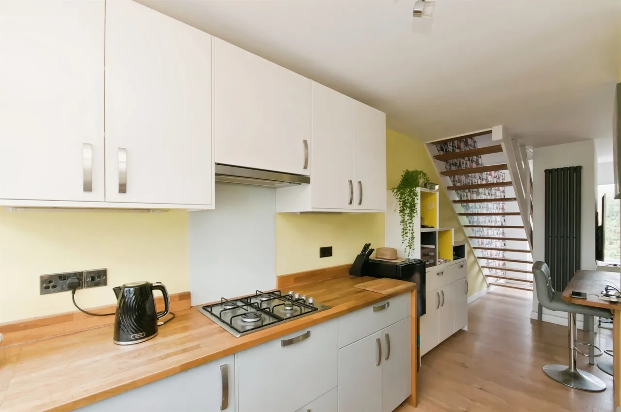 Pevensey Bay Road, Eastbourne, photo 7