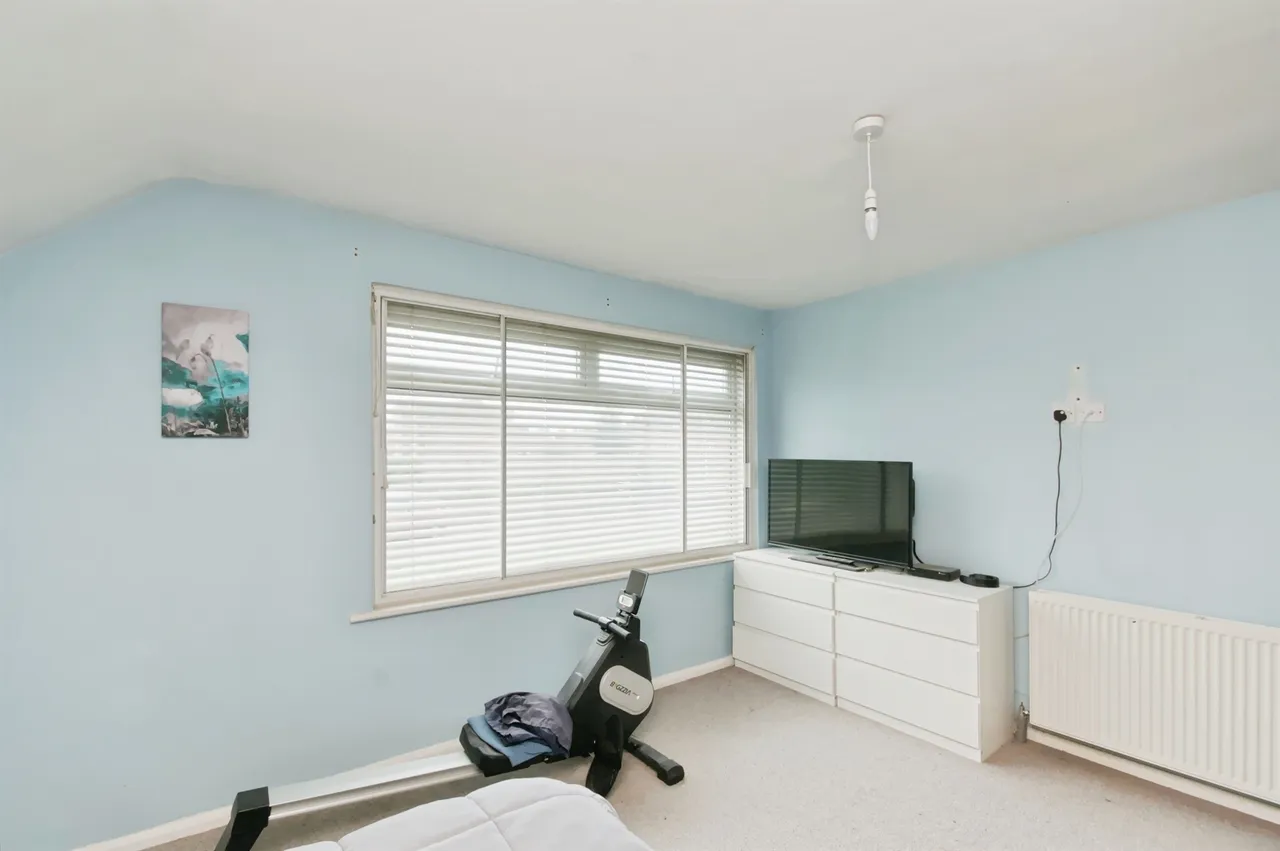 Pevensey Bay Road, Eastbourne, photo 12
