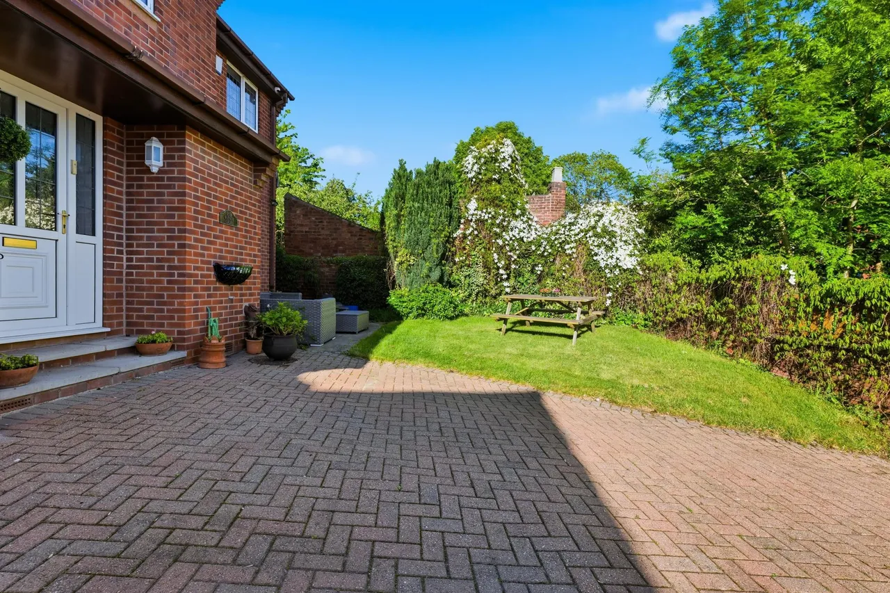 Wayside Court, Chesterfield, S43, photo 17