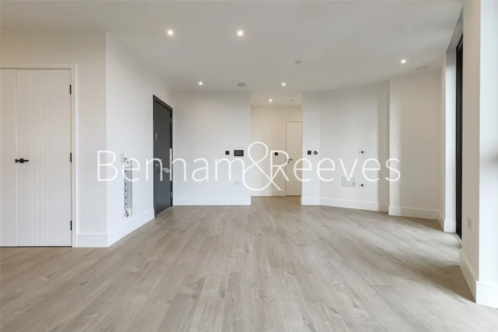 1 bed flat to rent, Affinity View, Canning Town, E16