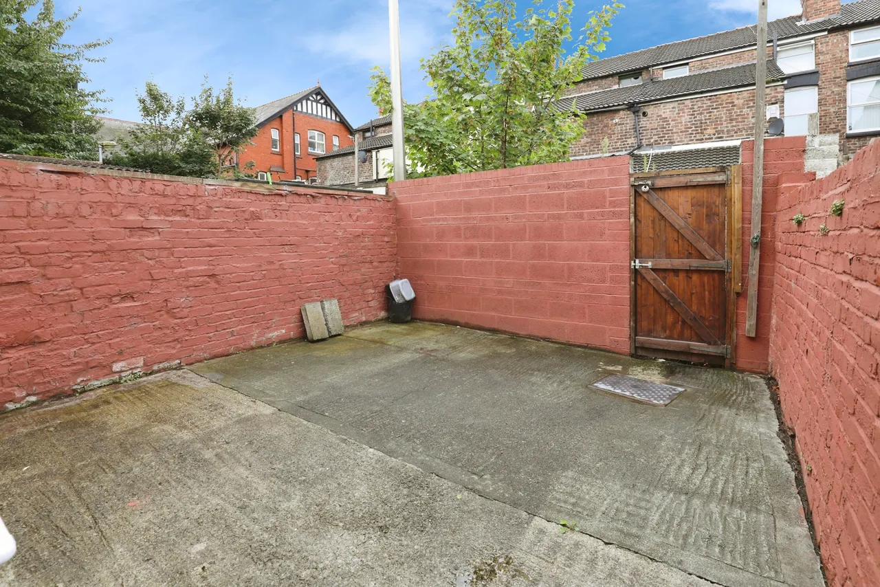 Thornton Road, Bootle, photo 7