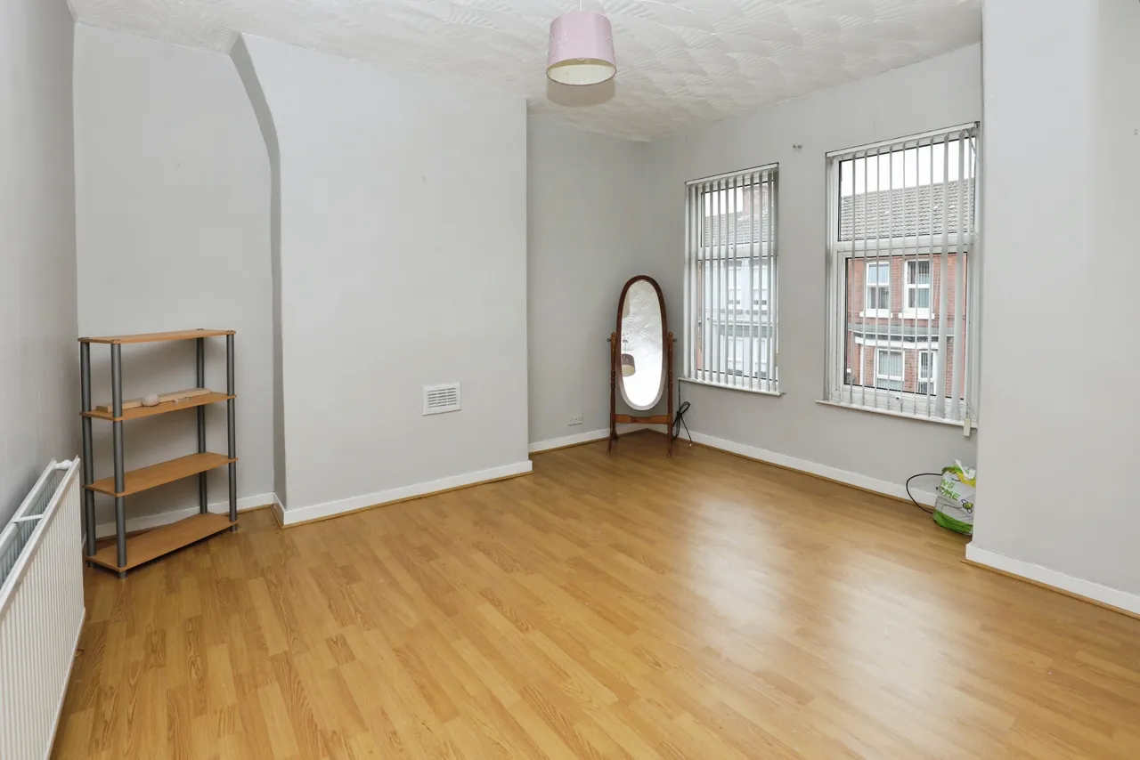 Thornton Road, Bootle, photo 9
