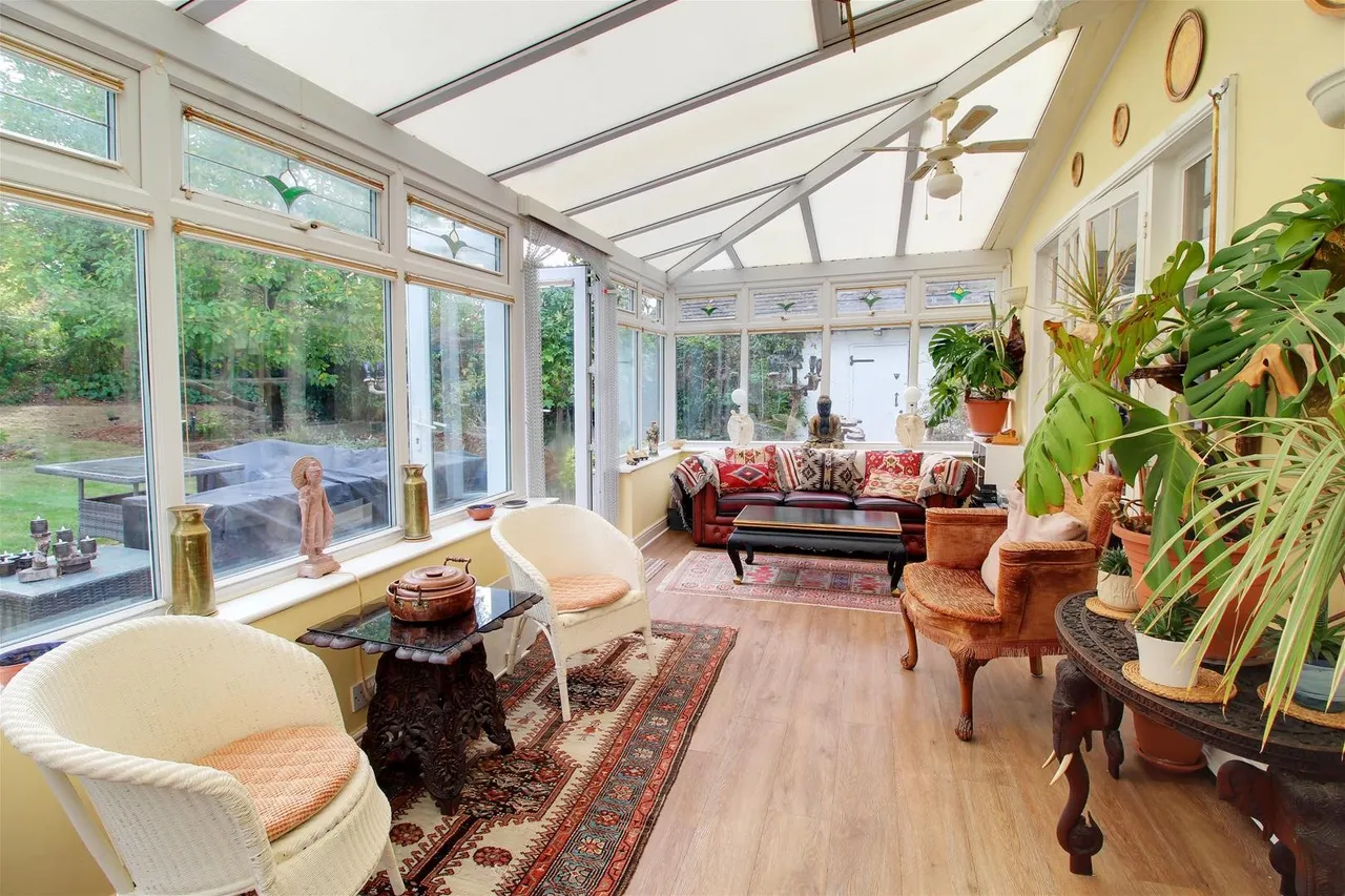 Elmroyd Avenue, Potters Bar, EN6, photo 3