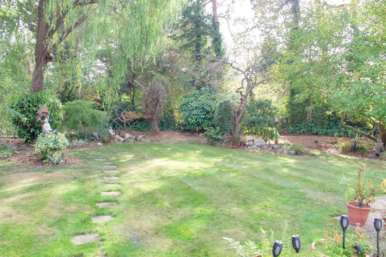 Elmroyd Avenue, Potters Bar, EN6, photo 4