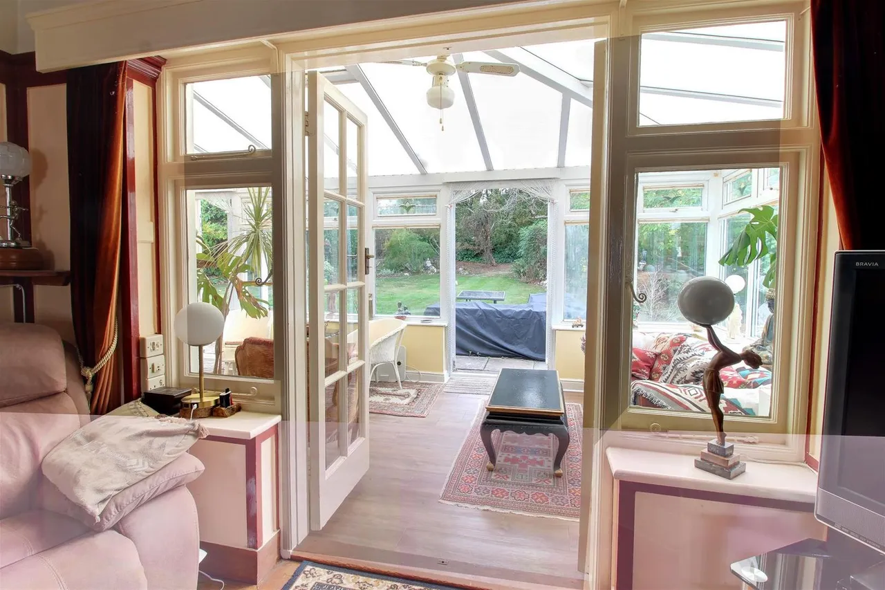 Elmroyd Avenue, Potters Bar, EN6, photo 15