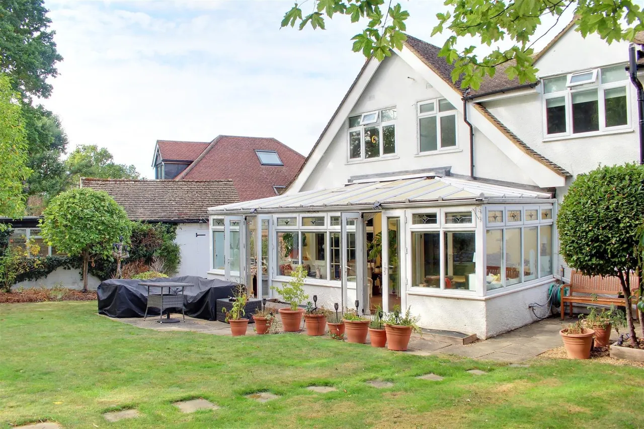 Elmroyd Avenue, Potters Bar, EN6, photo 28