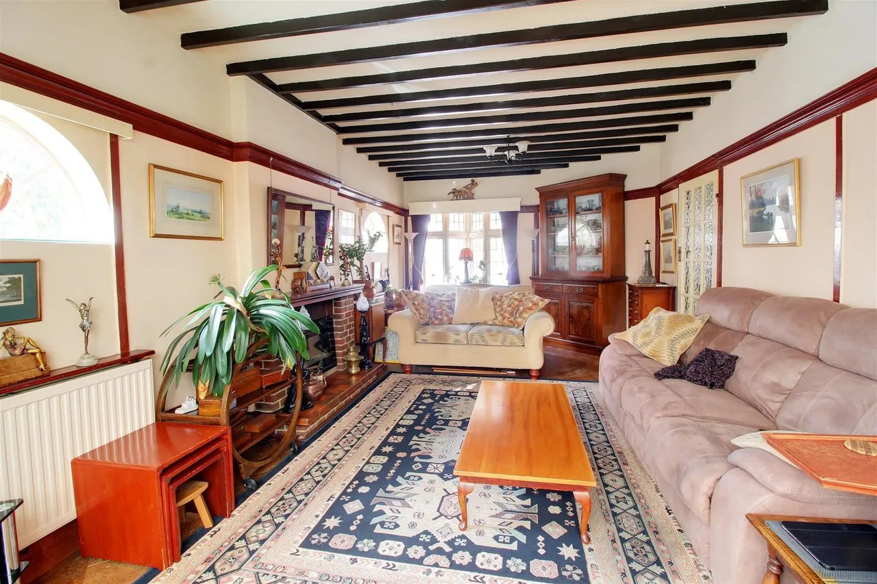 Elmroyd Avenue, Potters Bar, EN6, photo 14