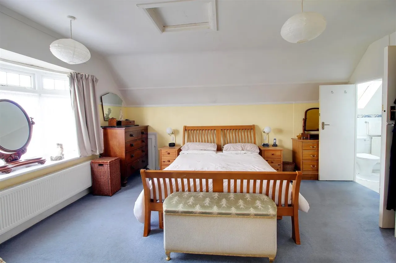 Elmroyd Avenue, Potters Bar, EN6, photo 24