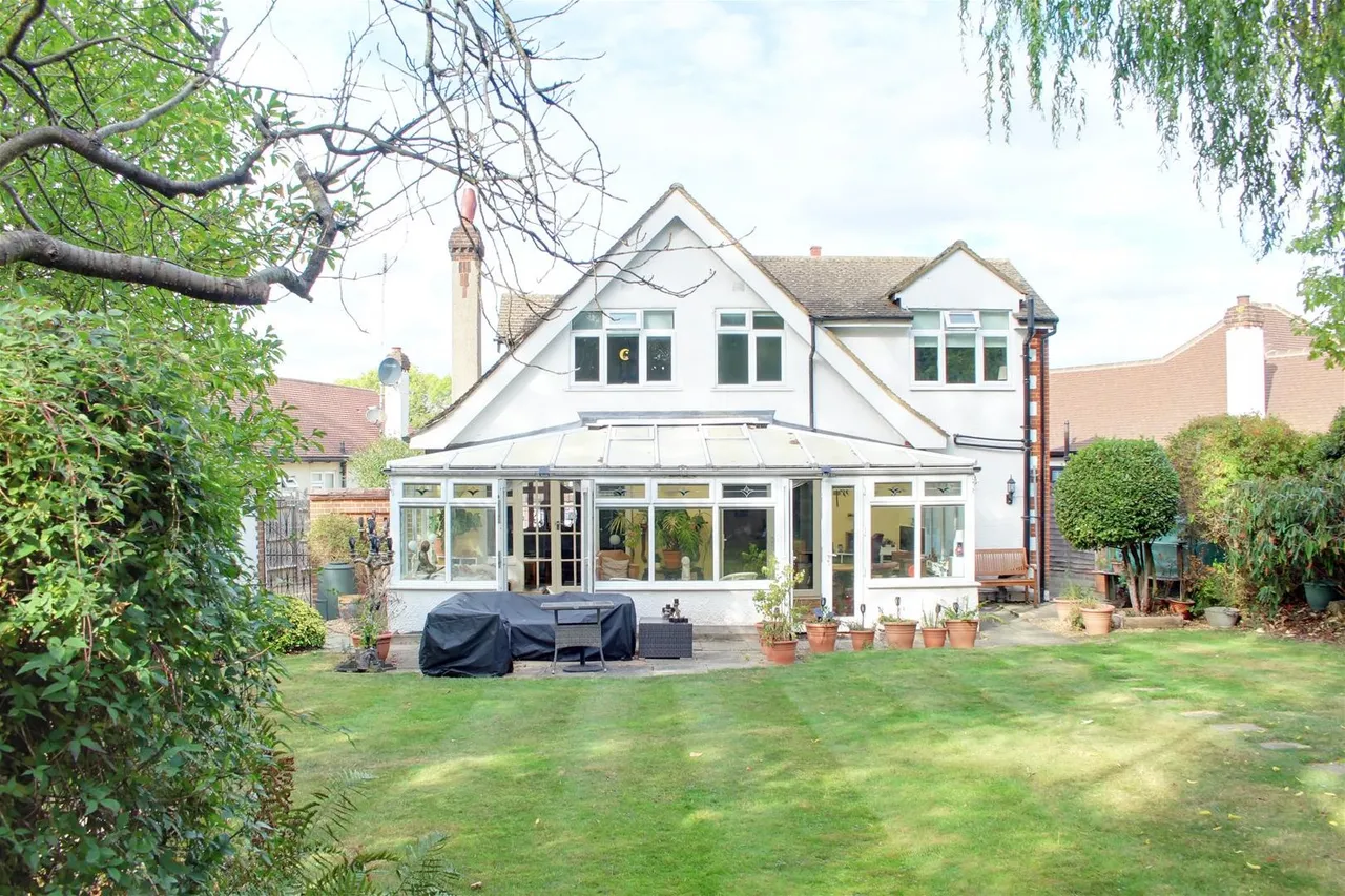 Elmroyd Avenue, Potters Bar, EN6, photo 10
