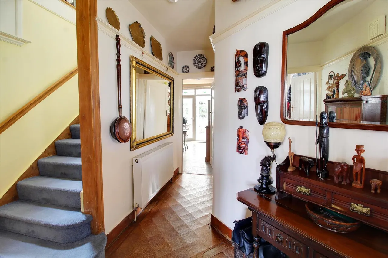 Elmroyd Avenue, Potters Bar, EN6, photo 11