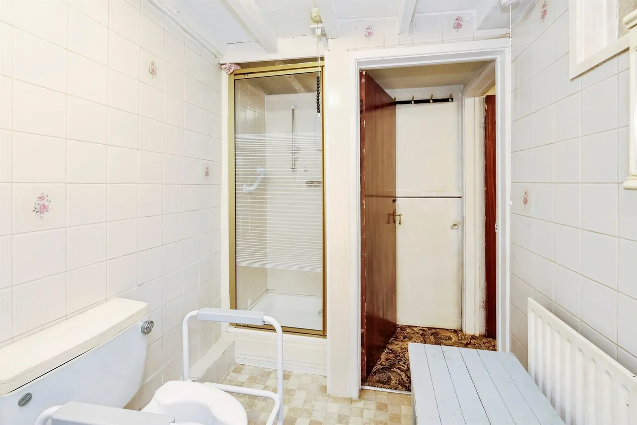 Ogwy Street, Bridgend, CF32, photo 9