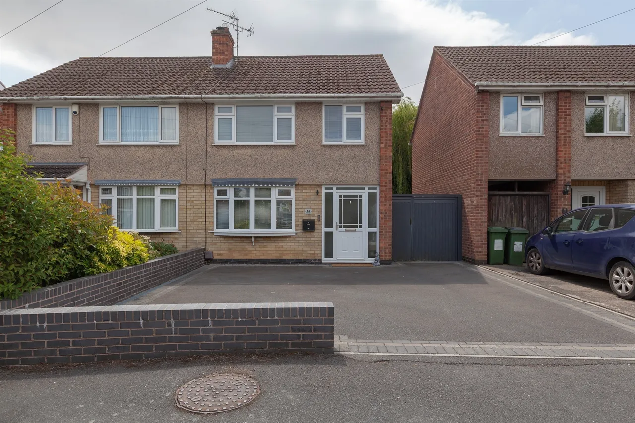 Laurel Road, Blaby, LE8, photo 2