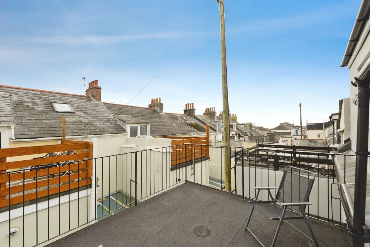 Wellington Street, Plymouth, PL4, photo 16