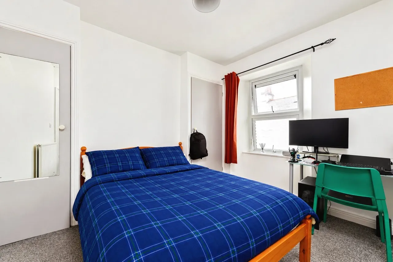 Wellington Street, Plymouth, PL4, photo 9