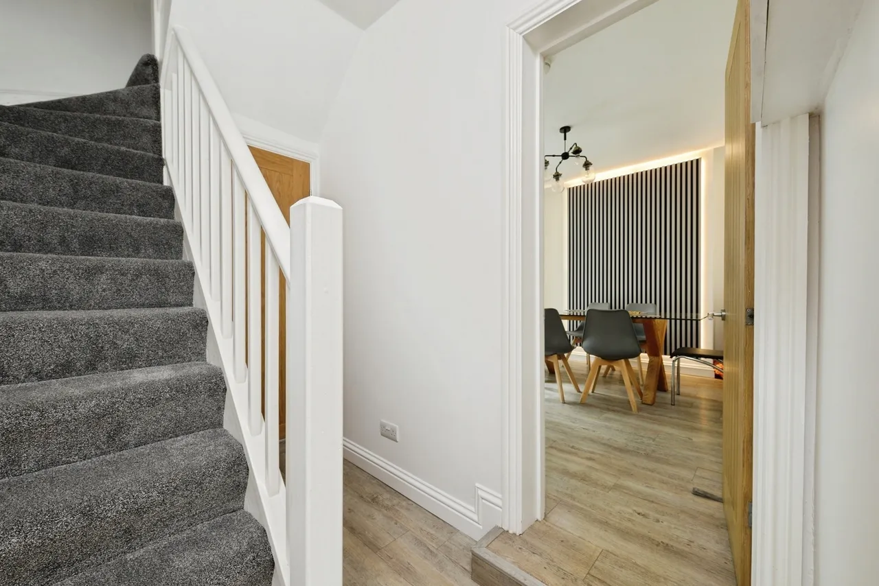 Wellington Street, Plymouth, PL4, photo 6
