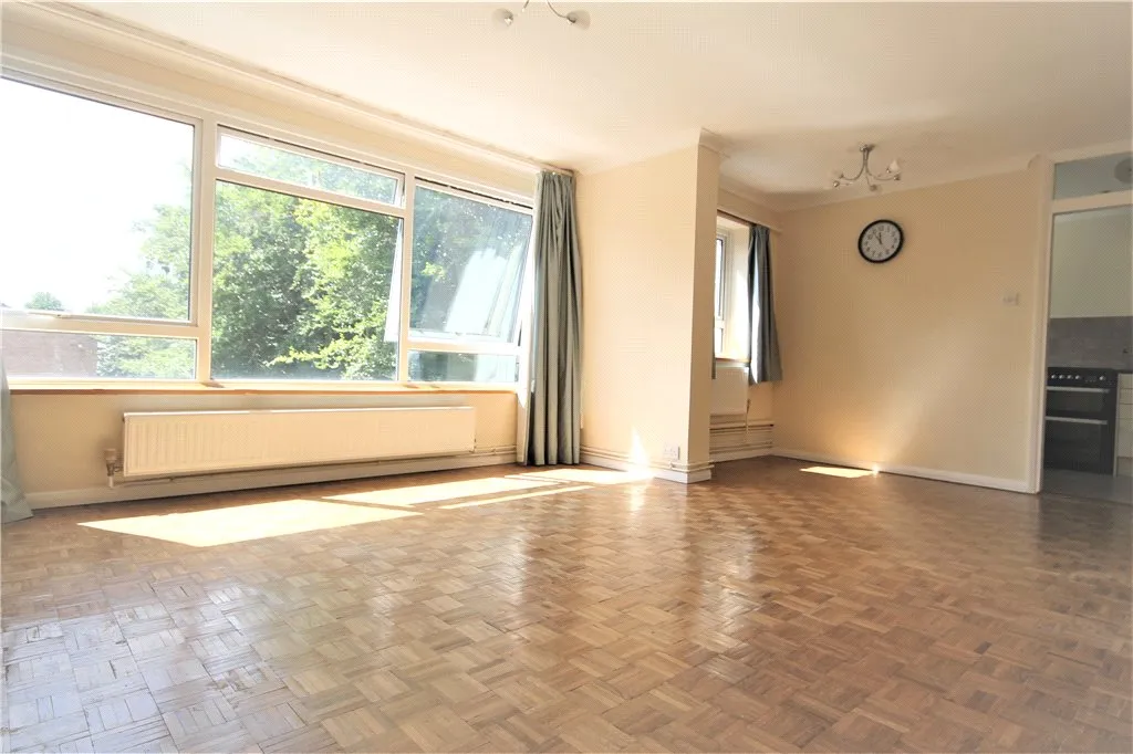Fircroft Court, Woking, GU22, photo 2