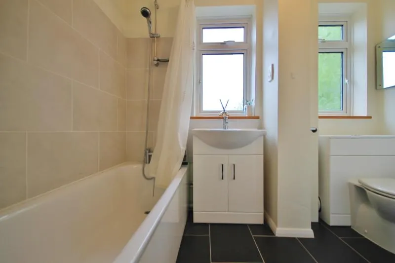 Fircroft Court, Woking, GU22, photo 6