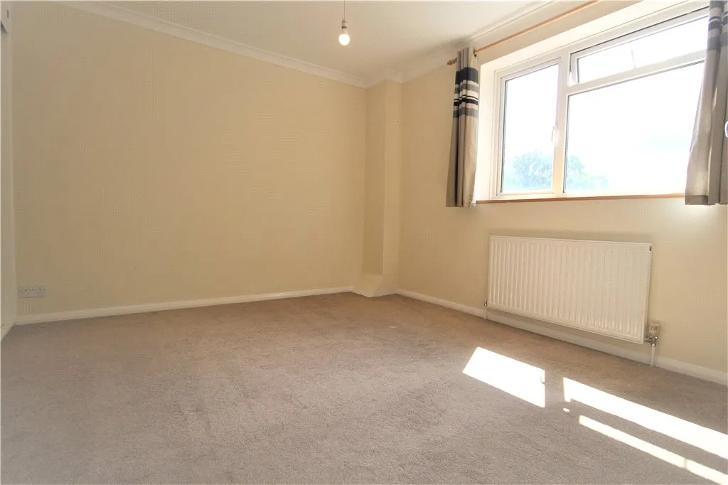 Fircroft Court, Woking, GU22, photo 5
