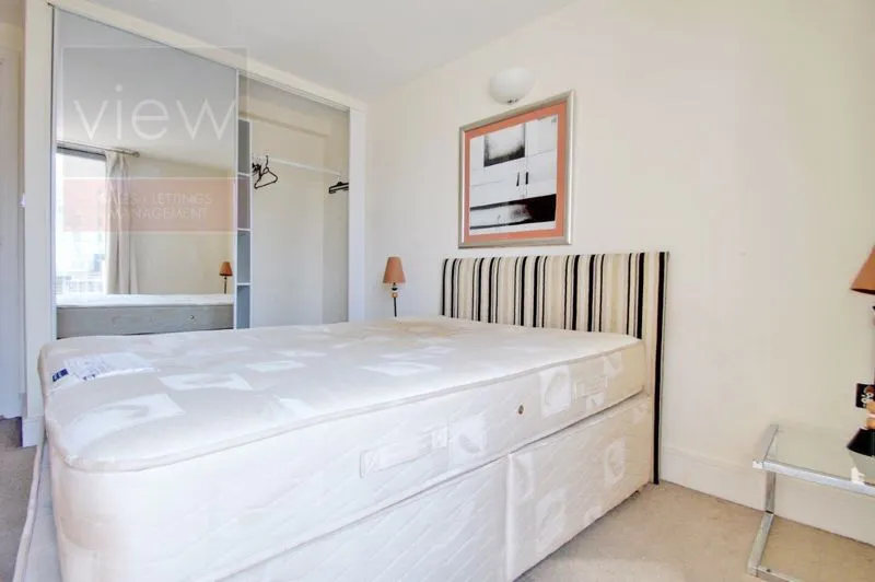 Plumbers Row, London E1 1EP, photo 4