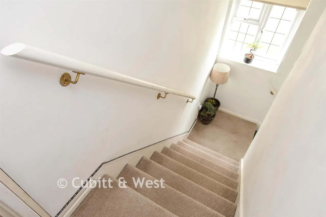 Cheviot Walk, West Green, RH11, photo 6