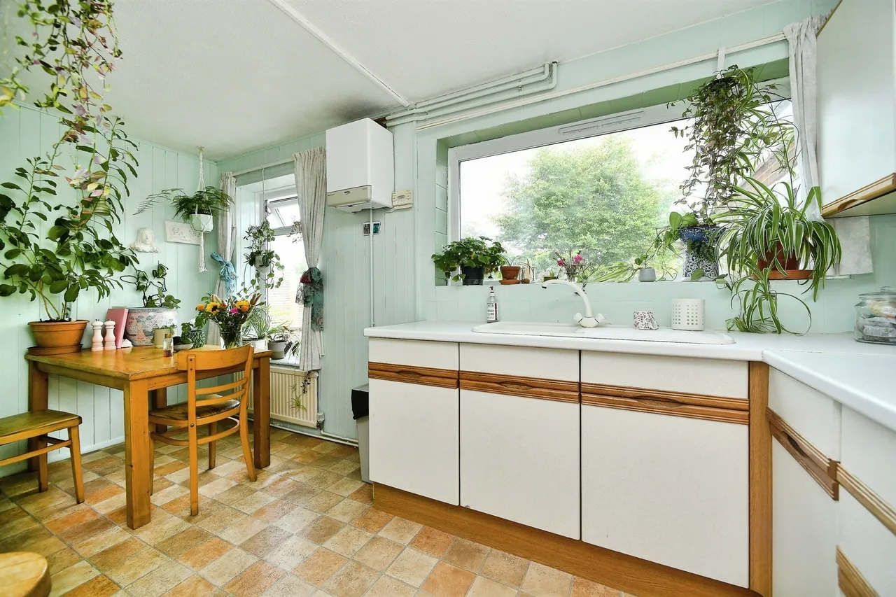 Hillcrest, Brighton, photo 11