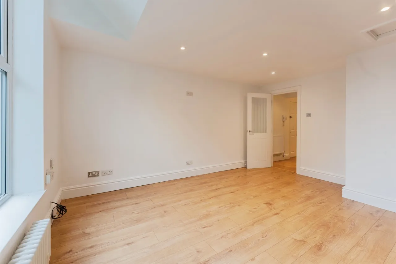Cearns Road, Oxton, CH43, photo 7